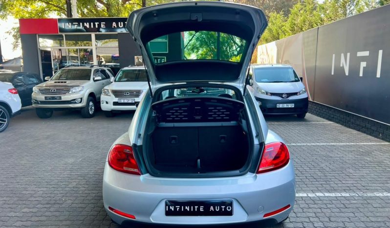 
								Volkswagen New Beetle 1.2 Tsi Design full									