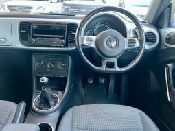 
										Volkswagen New Beetle 1.2 Tsi Design full									