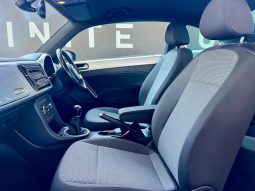 
										Volkswagen New Beetle 1.2 Tsi Design full									
