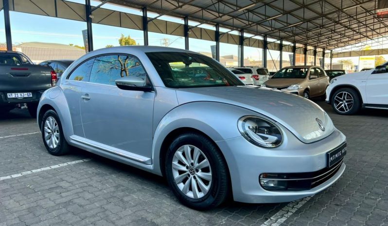 
								Volkswagen New Beetle 1.2 Tsi Design full									