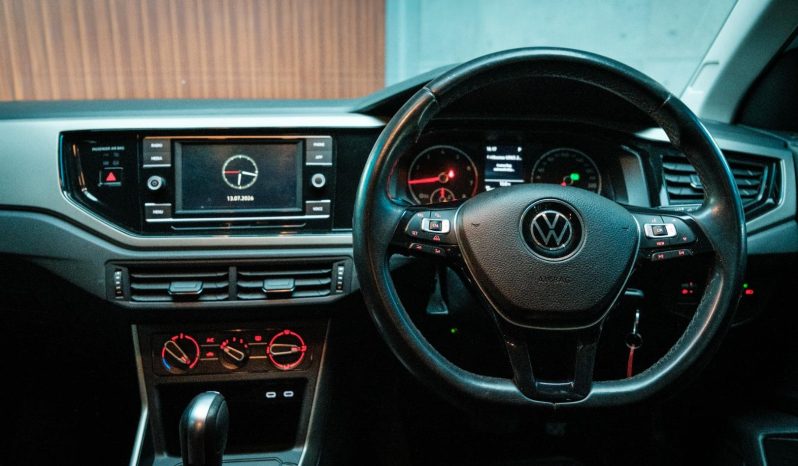 
								Volkswagen Polo 1.0 Comfortline Dsg full									