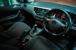 
										Volkswagen Polo 1.0 Comfortline Dsg full									