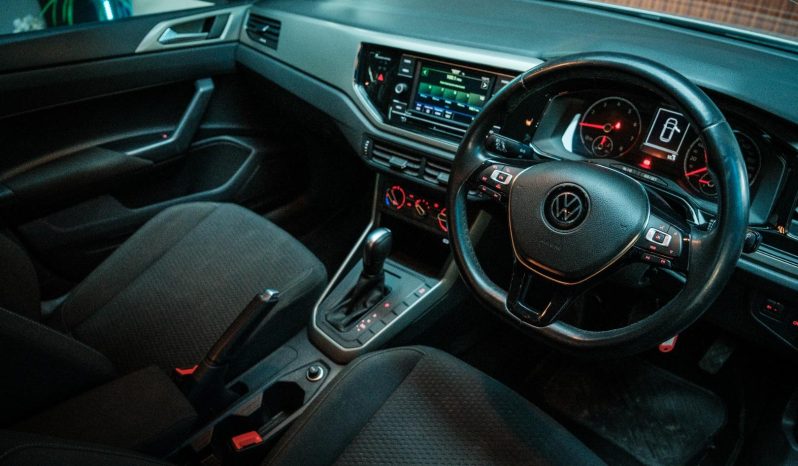 
								Volkswagen Polo 1.0 Comfortline Dsg full									