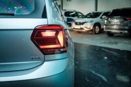 
										Volkswagen Polo 1.0 Comfortline Dsg full									