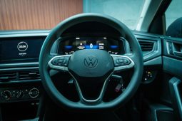 
										Volkswagen Polo Hatch 1.0 Tsi full									