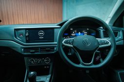 
										Volkswagen Polo Hatch 1.0 Tsi full									