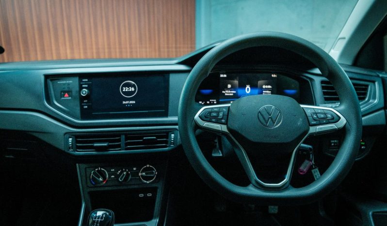 
								Volkswagen Polo Hatch 1.0 Tsi full									