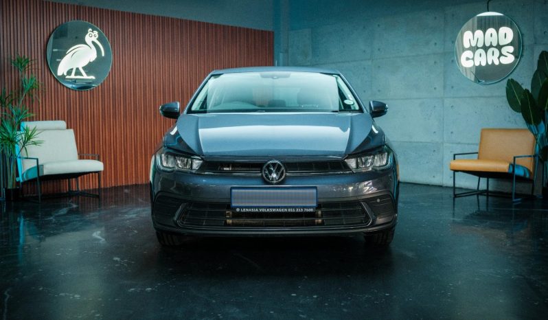 
								Volkswagen Polo Hatch 1.0 Tsi full									