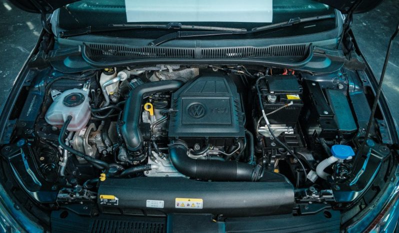 
								Volkswagen Polo Hatch 1.0 Tsi full									