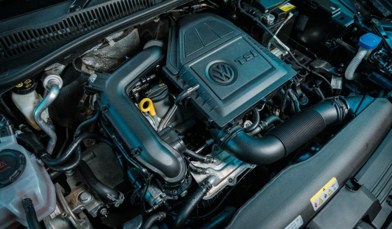 
								Volkswagen Polo Hatch 1.0 Tsi full									
