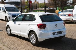 
										Volkswagen Polo Hatch 1.0TSI Comfortline Auto full									