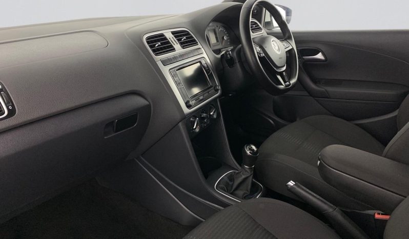 
								Volkswagen Polo Vivo Hatch 1.0 Tsi Gt full									