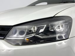 
										Volkswagen Polo Vivo Hatch 1.0 Tsi Gt full									