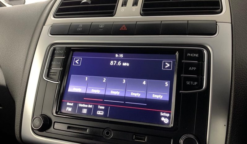 
								Volkswagen Polo Vivo Hatch 1.0 Tsi Gt full									