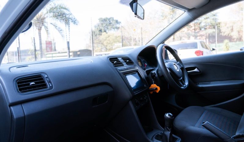 
								Volkswagen Polo Vivo Hatch 1.4 Trendline full									