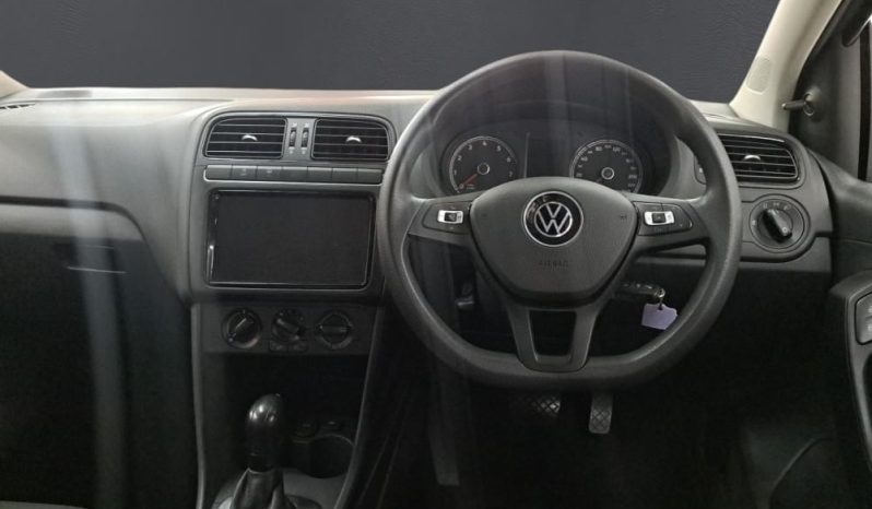 
								VOLKSWAGEN POLO VIVO HATCH 1.6 LIFE TIPT full									