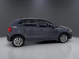 
										VOLKSWAGEN POLO VIVO HATCH 1.6 LIFE TIPT full									