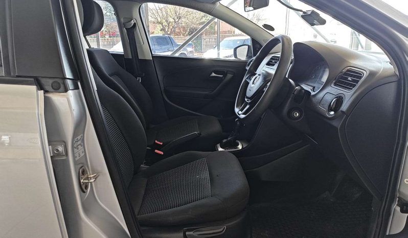 
								Volkswagen POLO VIVO POLO VIVO 1.6 COMFORTLINE TIP (5DR) full									