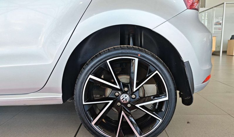 
								Volkswagen POLO VIVO POLO VIVO 1.6 COMFORTLINE TIP (5DR) full									