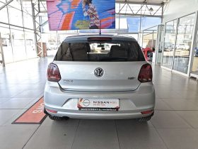 Volkswagen POLO VIVO POLO VIVO 1.6 COMFORTLINE TIP (5DR)
