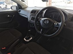 
										Volkswagen POLO VIVO POLO VIVO 1.6 COMFORTLINE TIP (5DR) full									