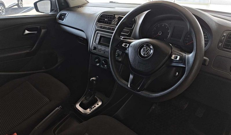 
								Volkswagen POLO VIVO POLO VIVO 1.6 COMFORTLINE TIP (5DR) full									