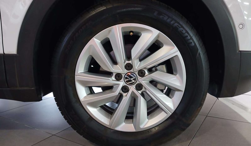 
								Volkswagen T-CROSS T-CROSS 1.0 TSI COMFORTLINE DSG full									