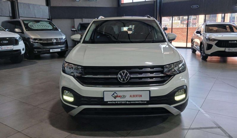 
								Volkswagen T-CROSS T-CROSS 1.0 TSI COMFORTLINE DSG full									