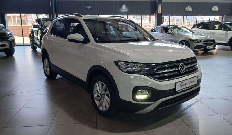 
								Volkswagen T-CROSS T-CROSS 1.0 TSI COMFORTLINE DSG full									