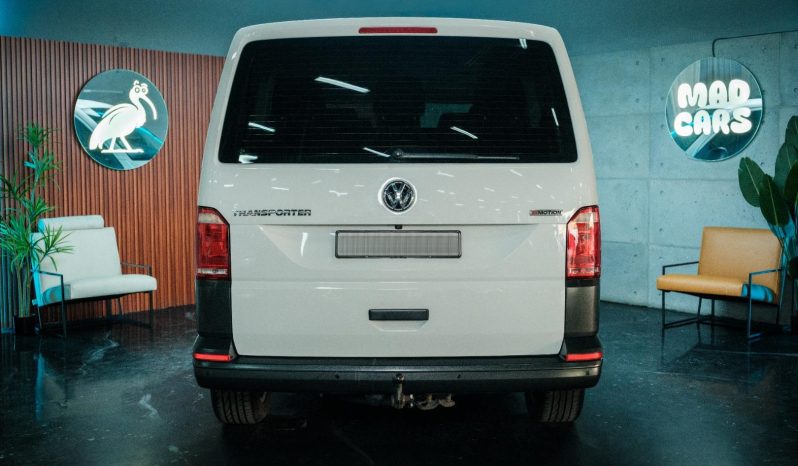 
								Volkswagen T6 Crew Bus 2.0 Bitdi Swb 4motion Dsg full									