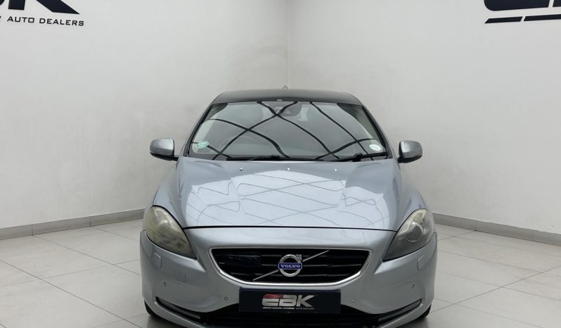 
								Volvo V40 D3 Excel Geartronic full									