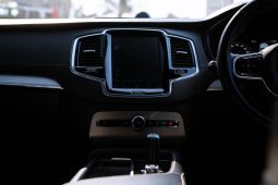 
										Volvo XC90 T8 Twin Engine AWD R-Design full									
