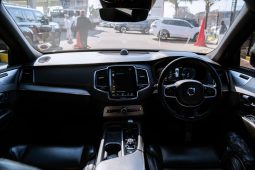 
										Volvo XC90 T8 Twin Engine AWD R-Design full									
