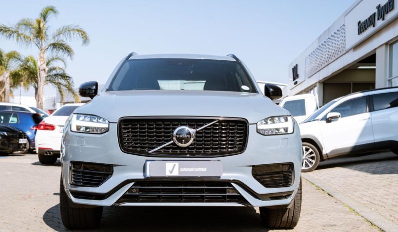 
								Volvo XC90 T8 Twin Engine AWD R-Design full									