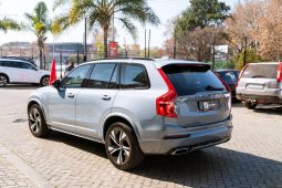 
										Volvo XC90 T8 Twin Engine AWD R-Design full									