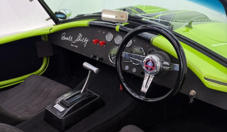 
								AC Cobra V8 Auto full									