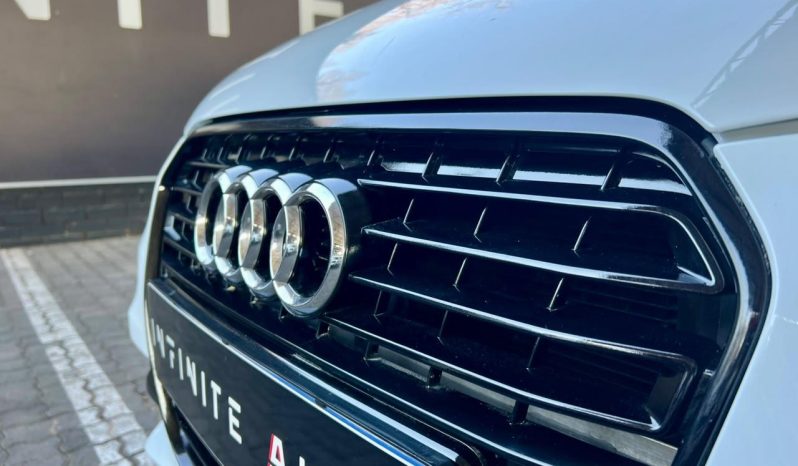 
								Audi A1 Sportback 1.4 Tfsi S Line S-Tronic full									