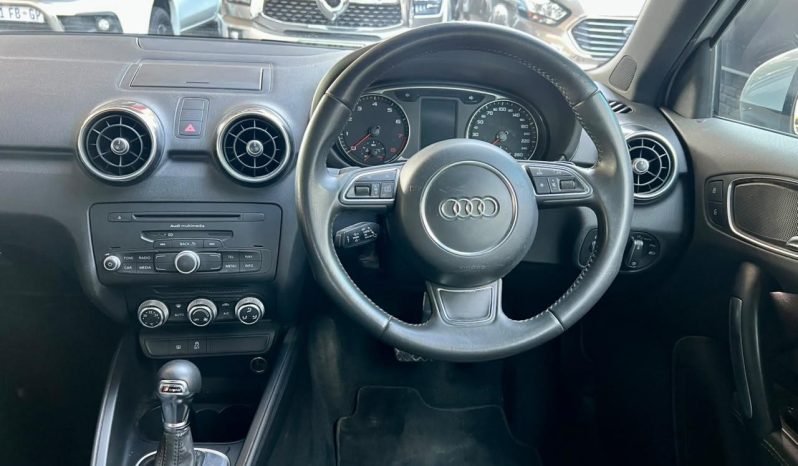
								Audi A1 Sportback 1.4 Tfsi S Line S-Tronic full									