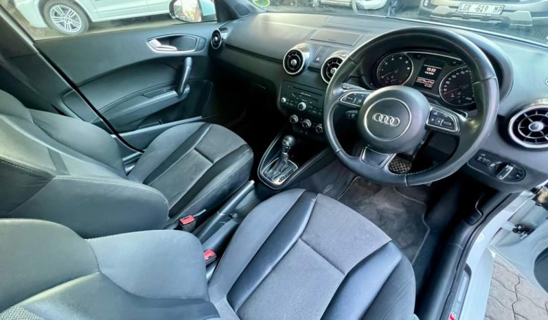 
								Audi A1 Sportback 1.4 Tfsi S Line S-Tronic full									