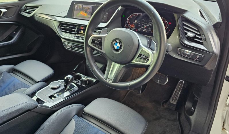 
								BMW 1 Series 118d M Sport Steptronic full									
