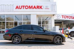 
										BMW 3 Series 318i M Sport full									