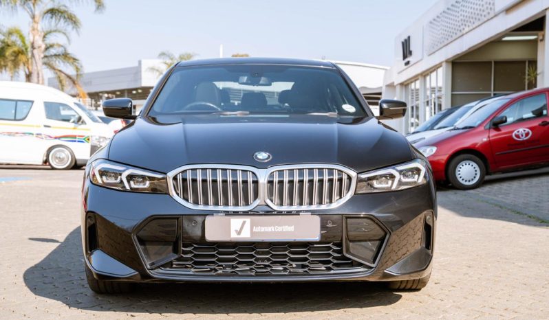 
								BMW 3 Series 318i M Sport full									