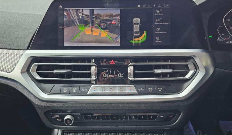 
								BMW 3 Series Sedan 320d M Sport Sports Steptronic full									