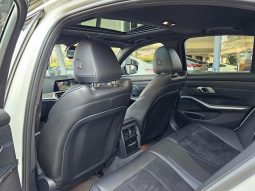
										BMW 3 Series Sedan 320d M Sport Sports Steptronic full									