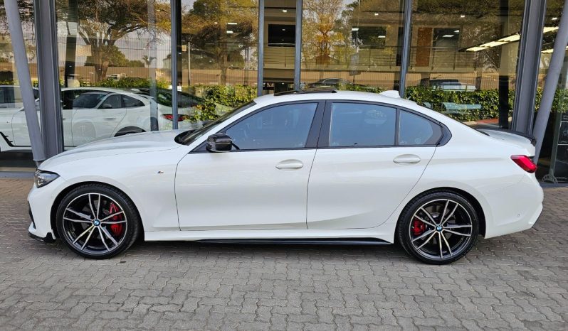 
								BMW 3 Series Sedan 320d M Sport Sports Steptronic full									