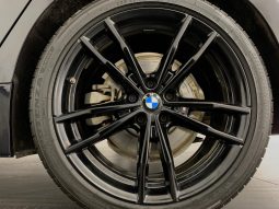 
										BMW 3 Series Sedan 330i M Sport At full									