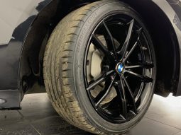 
										BMW 3 Series Sedan 330i M Sport At full									