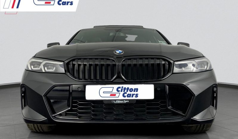 
								BMW 3 Series Sedan 330i M Sport At full									