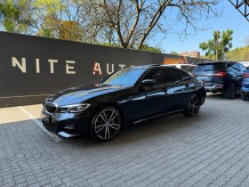 BMW 3 Series Sedan 330i M Sport Steptronic