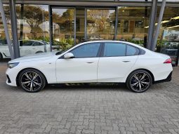 
										BMW 5 Series Sedan 520d M Sport Pro full									
